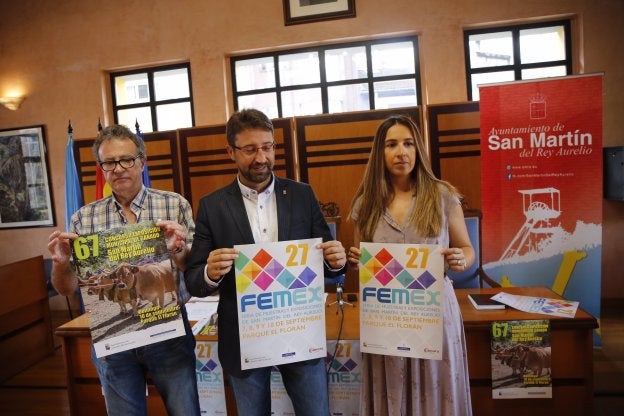 El edil Luis Calvo, el alcalde y la concejal María Alonso.