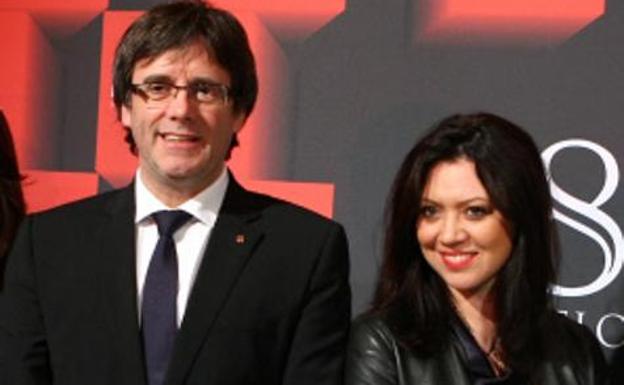 Marcela Topor, con su marido Carles Puigdemont./
