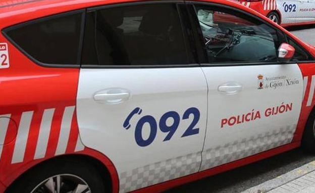 Arrestada una pareja de 35 años por una agresión mutua en el barrio de El Coto