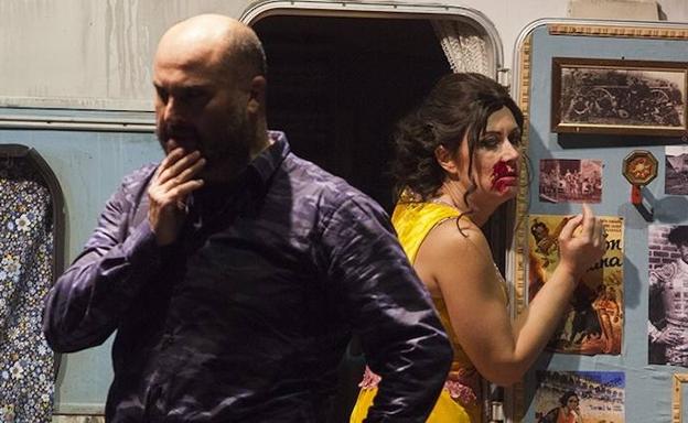 Carmen le pega un tiro a Don José