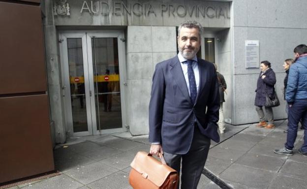 José María Fernández, 'Morgan', a la salida de la vista suspendida en la Audiencia Provincial en 2016./Mario Rojas
