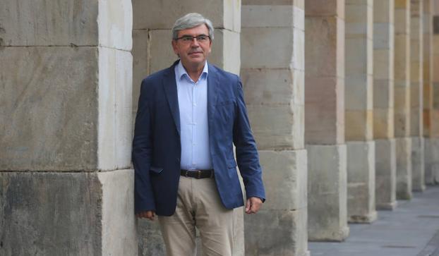 Gabino de Lorenzo dimite como Delegado del Gobierno en Asturias Gabino de Lorenzo dimite como Delegado del Gobierno en Asturias