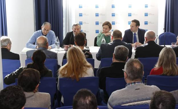 Más de 600 personas acuden al año al servicio general de Alcohólicos Anónimos en Asturias