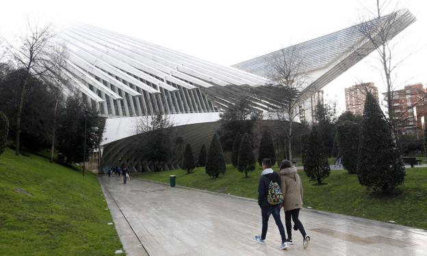 El Ayuntamiento de Oviedo decidirá el lunes qué obras aplaza para pagar el Calatrava