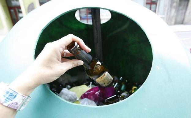 Sobrescobio, Oviedo y Gijón, a la cabeza de los municipios que más reciclan Sobrescobio, Oviedo y Gijón, a la cabeza de los municipios que más reciclan