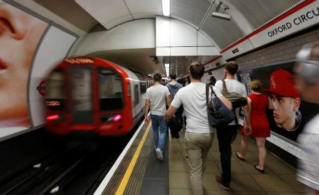Brutal agresión a una española en Londres: «Habla inglés cuando estés en Inglaterra» Brutal agresión a una española en Londres: «Habla inglés cuando estés en Inglaterra»