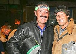 Vicente Ferrer, a la izquierda, junto al alcalde de Paterna, Lorenzo Agustí / V. Martínez/