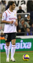 DEBUTANTE. David Lombán, durante el partido ante el Barcelona. / WWW.VALENCIACF.ES/