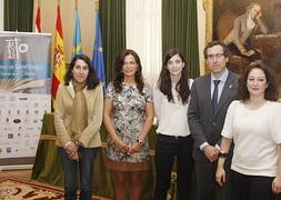 Maite Menéndez, Begoña Parea, Ana Braña, Fernando Couto y Dolores Fernández, durante la presentación de la iniciativa. :: RUBÉN R. DEL ARCO/