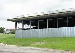 La Casa de Encuentros se demolerá 10 años después de su construcción y sin entrar en funcionamiento