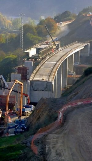 Tajos de los viaductos de Sotiello, en la variante de Pajares. ::
PARDO/