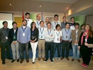 De izquierda a derecha y de arriba a abajo, Daniel Fernández, Herminio Martín, Pablo Álvarez, José María Aguirre, Javier Díaz, Marcos González, Agustín Gómez, Roberto Martín, Ana María Herrera, Pedro Prieto, David González Medina, Andrés Ruiz, Mario Canteli, Víctor Álvarez e Inmaculada Fernández. :: LUIS SEVILLA/