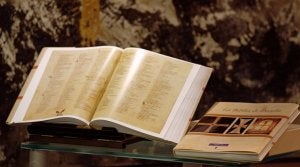 La edición de la Biblia de Danila fue presentada ayer, en el marco de los actos del Año Jacobeo 2010 ::
MARIO ROJAS/