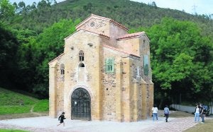 El templo, ya reabierto a las visitas, cerró sus puertas el pasado marzo por obras. ::
JESÚS DÍAZ/