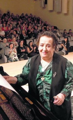 Purita de la Riva, durante su homenaje. :: M. ROJAS/