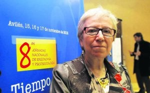Carmen Gallardo Pino, ayer tras la conferencia inaugural del Congreso. :: SERGIO LÓPEZ/