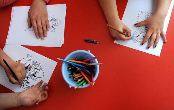 Mieres destina 65.000 euros a la compra de material escolar y ayudas ... Mieres destina 65.000 euros a la compra de material escolar y ayudas ...