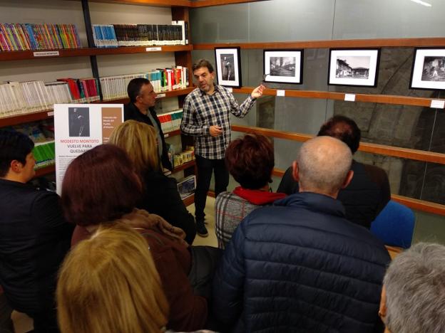 Andrés Rojo y José Antonio Longo en la inauguración. /  E. CARBALLEIRA