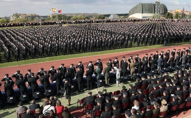 Un Hombre De 52 Anos Apto Para Ingresar En La Policia Por Primera Vez En Espana El Comercio