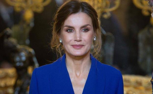 El Recogido Messy De Letizia Planea Ser El Peinado De Invitada Clave El Comercio