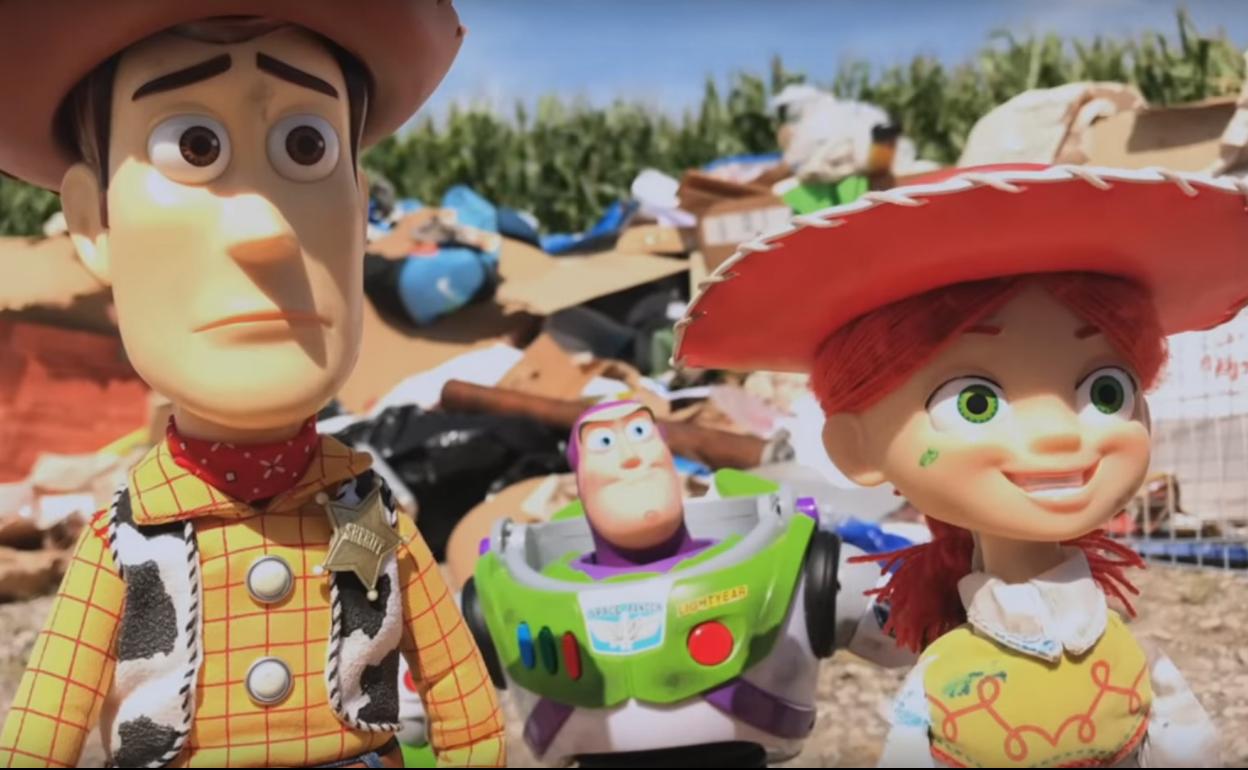 juguetes que aparecen en toy story