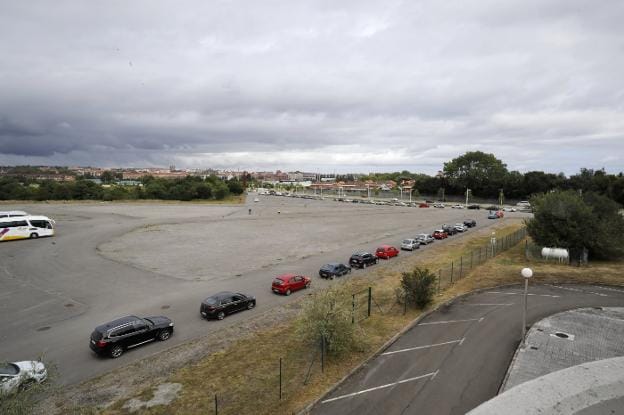 Colas de dos horas para hacerse la prueba en Gijón