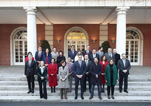 Foto de familia del Consejo de Ministros captada el pasado 14 de enero. / EDUARDO PARRA / E. P.