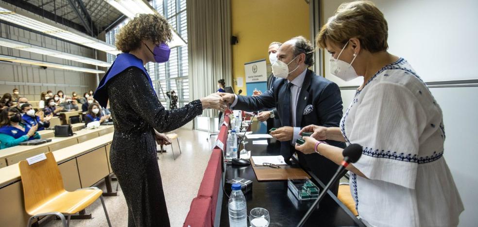 Graduación en Pedagogía y Geología con actos más cortos, mascarilla y distancia de seguridad - Vimarsana News