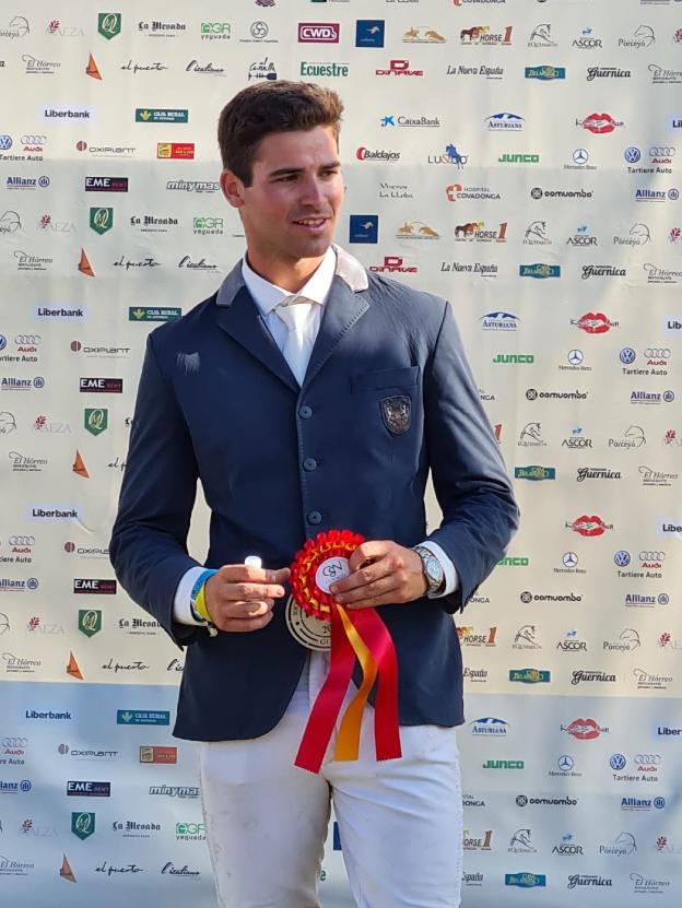 La Federación felicita al gijonés Ignacio García Garrido El