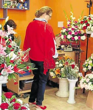 Claveles y crisantemos, las flores preferidas para Todos los Santos | El  Comercio