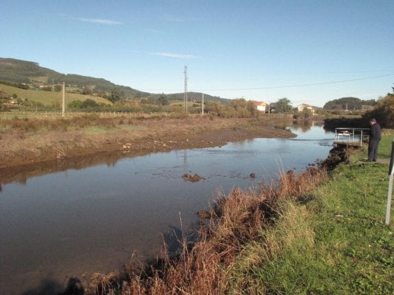 Resultado de imagen de la ria de villaviciosa contaminacion